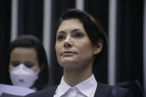 Michelle Bolsonaro afirma que estará pronta para assumir candidatura em 2026
