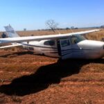 FAB intercepta avião suspeito vindo da Bolívia e realiza disparos para forçar pouso