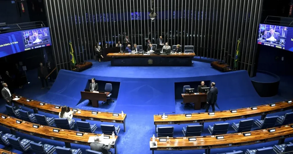Fim da 6x1: votação em plenário ainda é dúvida e depende de quórum