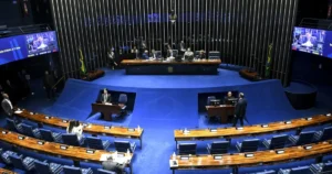 Fim da 6×1: votação em plenário ainda é dúvida e depende de quórum