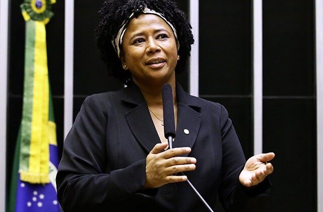TRE-RO nega pedido de deputada para retirar do ar matéria sobre Banco Master