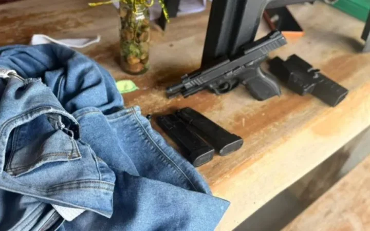 PF apreende quatro armas e investiga tráfico internacional em operação em Rondônia